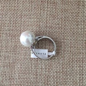 Pearl ring
